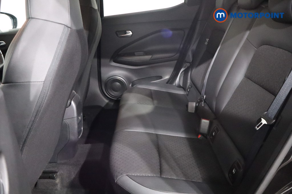 Nissan Juke N-Connecta Manual Petrol SUV - Stock Number (1566957) - 5th supplementary image
