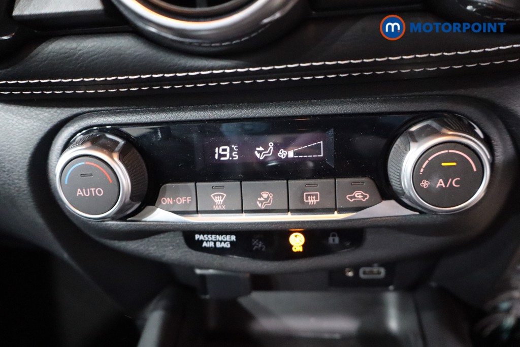 Nissan Juke N-Connecta Manual Petrol SUV - Stock Number (1566957) - 16th supplementary image