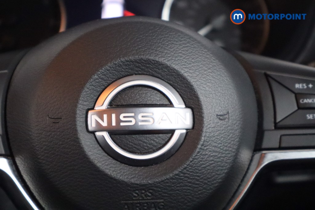 Nissan Juke N-Connecta Manual Petrol SUV - Stock Number (1566957) - 19th supplementary image