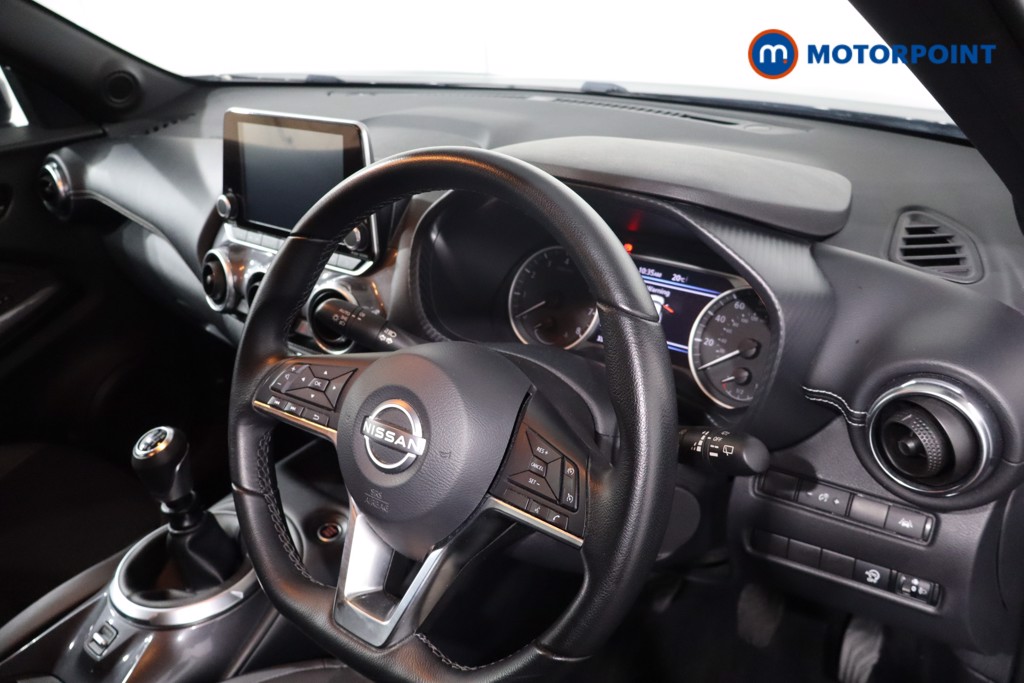 Nissan Juke N-Connecta Manual Petrol SUV - Stock Number (1566957) - 23rd supplementary image