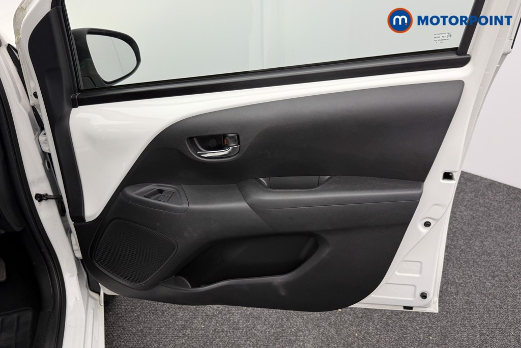Toyota Aygo X-Trend Manual Petrol Hatchback - Stock Number (1566968) - 13th supplementary image