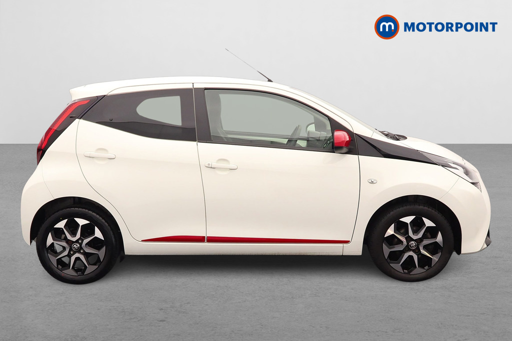 Toyota Aygo X-Trend Manual Petrol Hatchback - Stock Number (1566968) - Drivers side