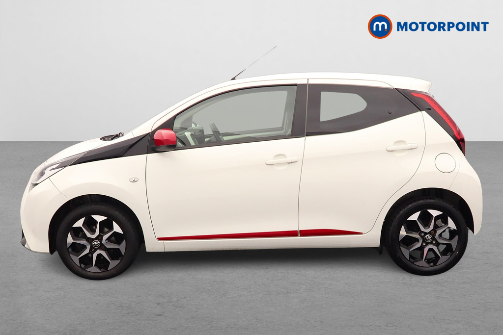 Toyota Aygo X-Trend Manual Petrol Hatchback - Stock Number (1566968) - Passenger side