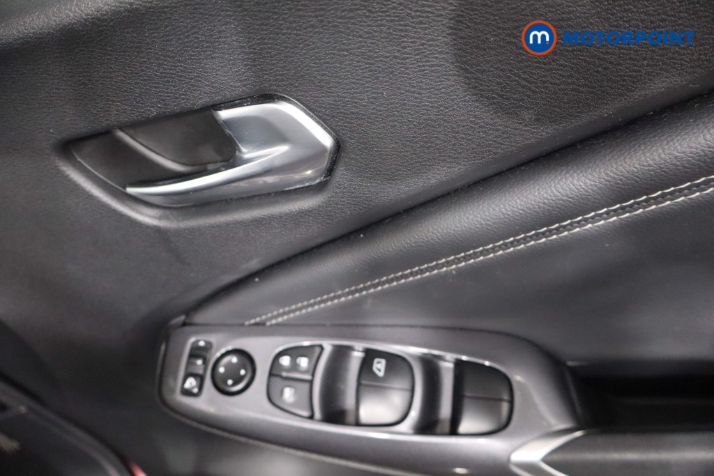 Nissan Juke N-Connecta Manual Petrol SUV - Stock Number (1566982) - 21st supplementary image