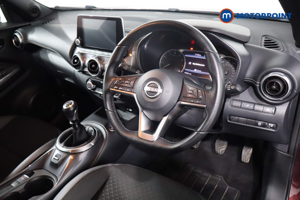 Nissan Juke N-Connecta Manual Petrol SUV - Stock Number (1566982) - 22nd supplementary image