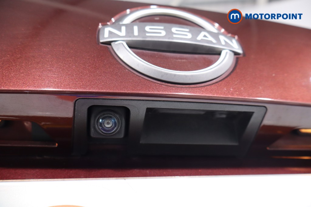 Nissan Juke N-Connecta Manual Petrol SUV - Stock Number (1566982) - 32nd supplementary image