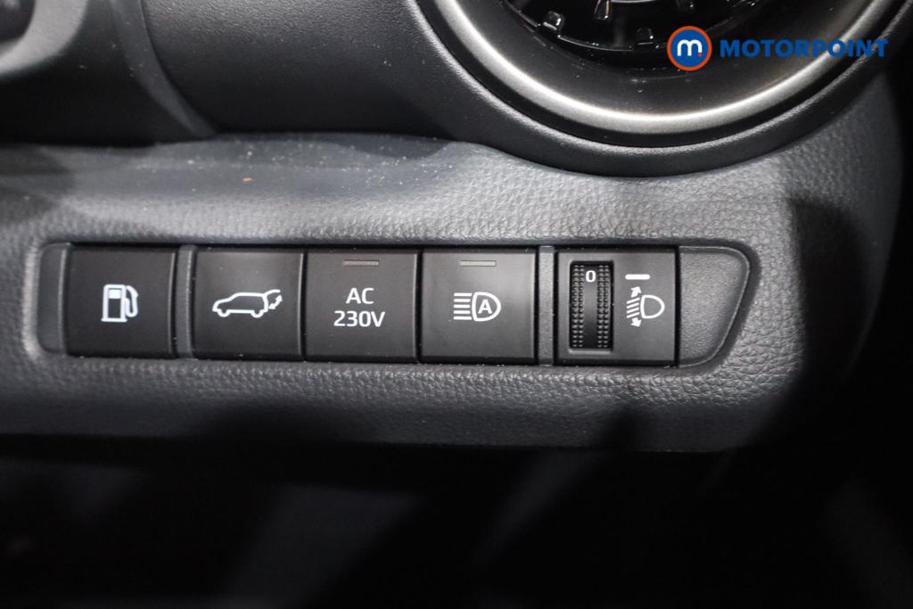 Toyota C-Hr Design Automatic Petrol Plug-In Hybrid SUV - Stock Number (1567361) - 11th supplementary image