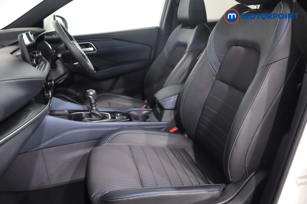 Nissan Qashqai Tekna Manual Petrol SUV - Stock Number (1567371) - 4th supplementary image