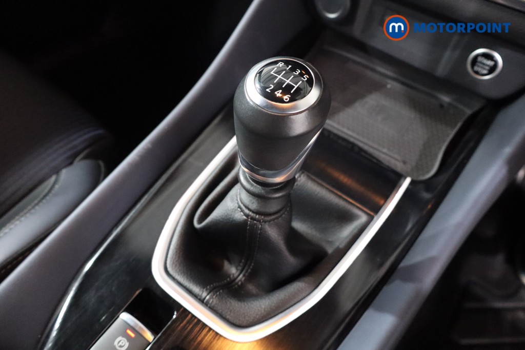 Nissan Qashqai Tekna Manual Petrol SUV - Stock Number (1567371) - 14th supplementary image