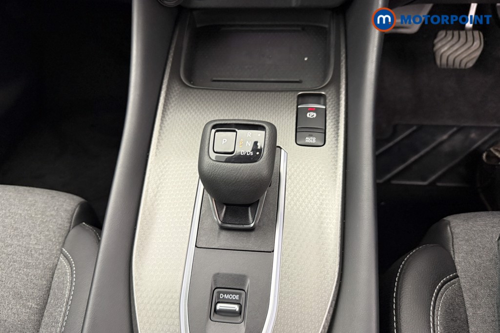 Nissan Qashqai N-Connecta Automatic Petrol SUV - Stock Number (1567426) - 10th supplementary image