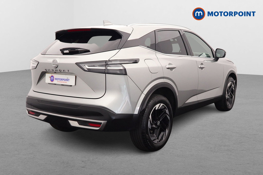 Nissan Qashqai N-Connecta Automatic Petrol SUV - Stock Number (1567426) - Drivers side rear corner