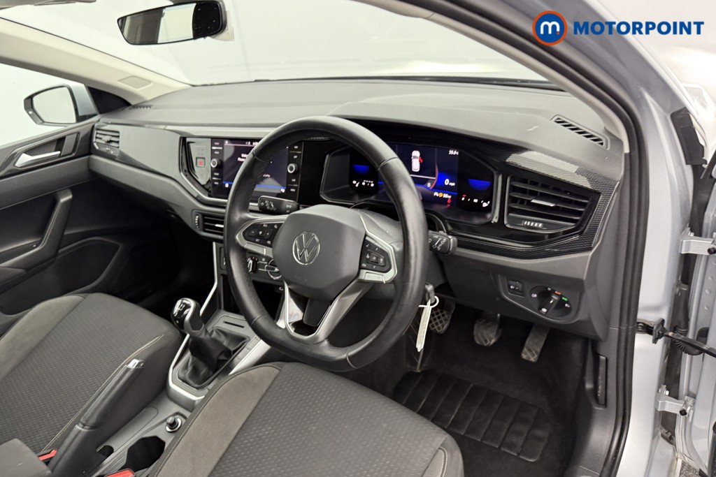 Volkswagen Polo Life Manual Petrol Hatchback - Stock Number (1567429) - 4th supplementary image