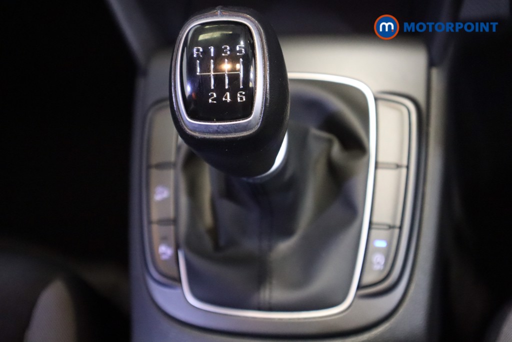 Hyundai Kona Play Edition Manual Petrol SUV - Stock Number (1567605) - 5th supplementary image