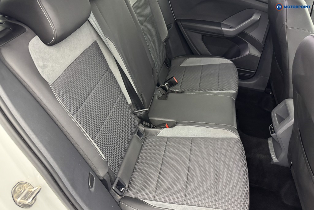 Volkswagen T-Cross R-Line Manual Petrol SUV - Stock Number (1567660) - 4th supplementary image