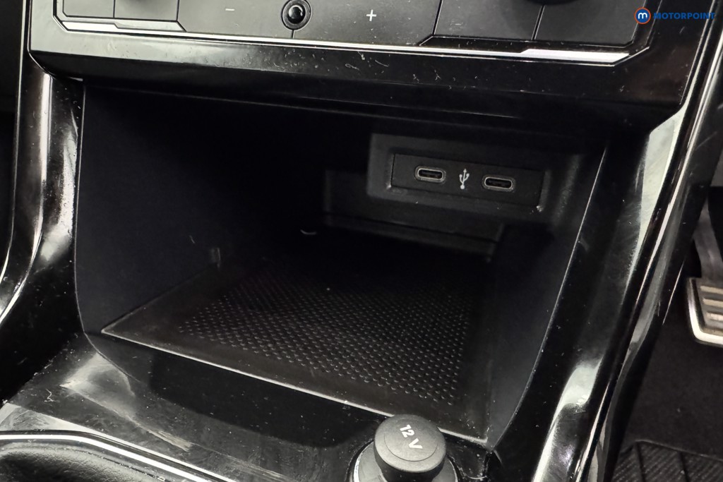 Volkswagen T-Cross R-Line Manual Petrol SUV - Stock Number (1567660) - 16th supplementary image