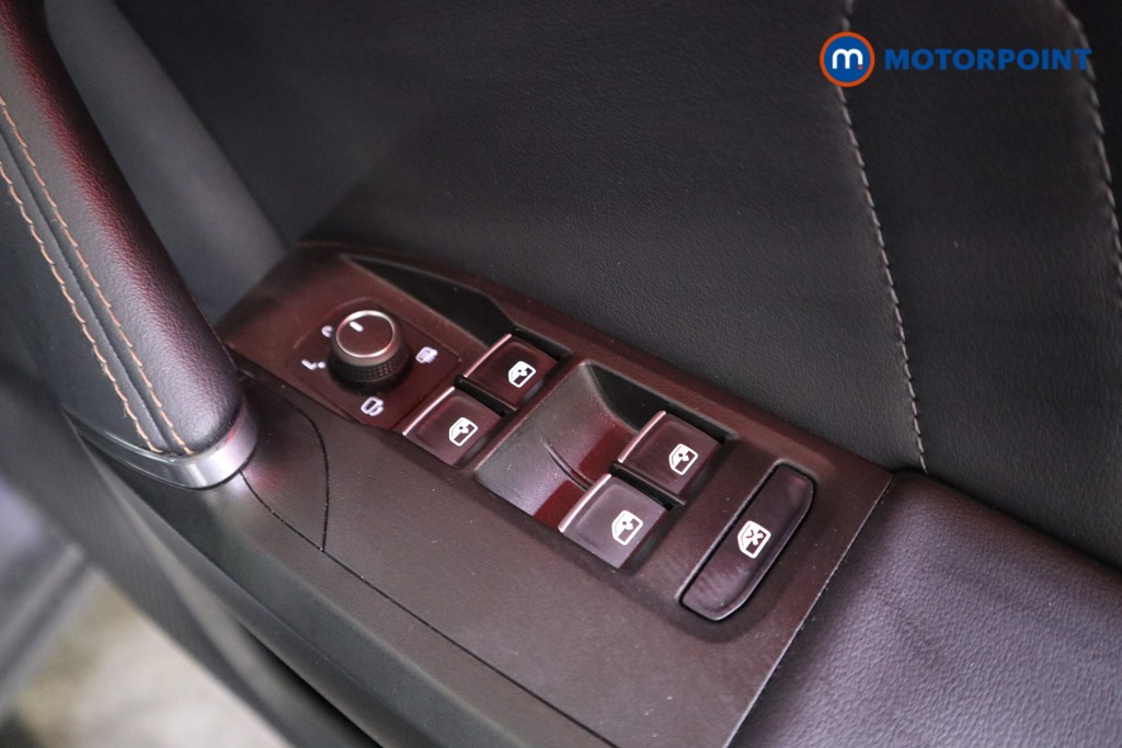 Cupra Leon VZ2 Automatic Petrol Plug-In Hybrid Hatchback - Stock Number (1567813) - 9th supplementary image