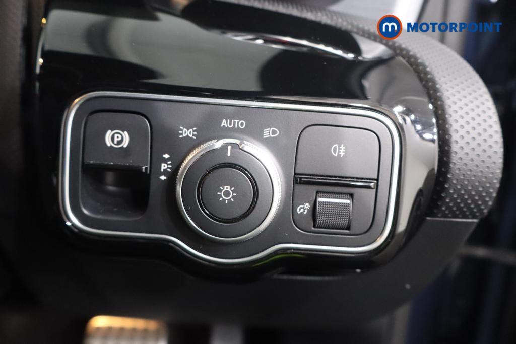 Mercedes-Benz A Class Amg Line Executive Edition Automatic Petrol Hatchback - Stock Number (1567942) - 12th supplementary image