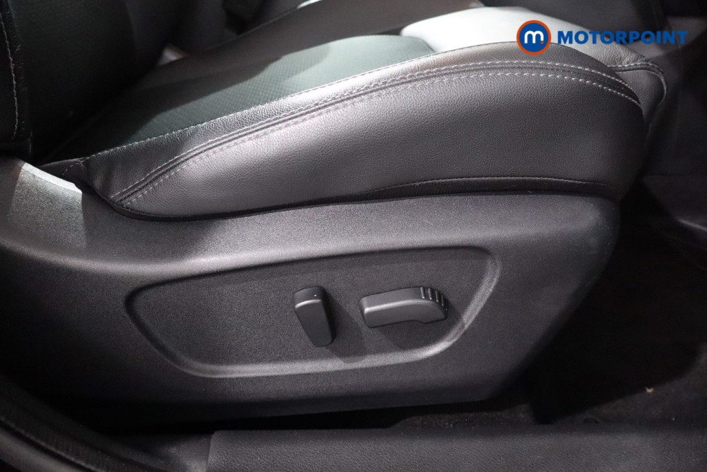 Nissan Qashqai Tekna Manual Petrol SUV - Stock Number (1568892) - 24th supplementary image