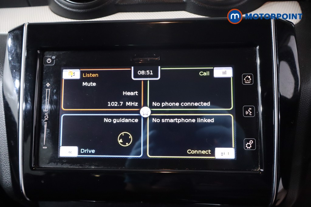 Suzuki Swift Attitude Manual Petrol Hatchback - Stock Number (1568991) - 2nd supplementary image