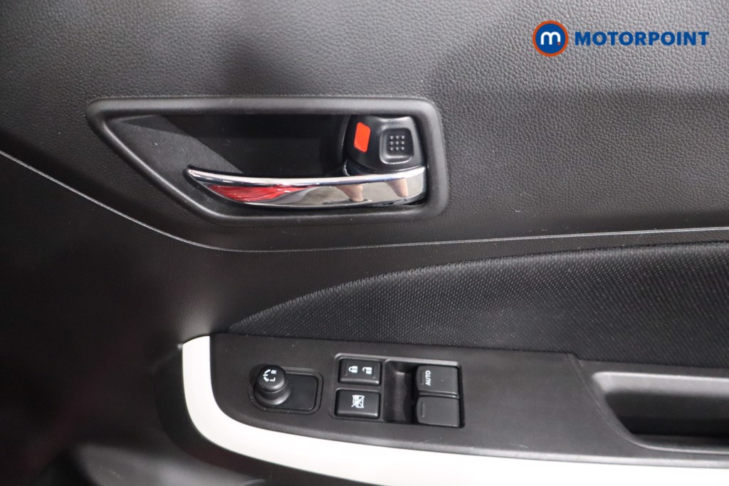 Suzuki Swift Attitude Manual Petrol Hatchback - Stock Number (1568991) - 22nd supplementary image