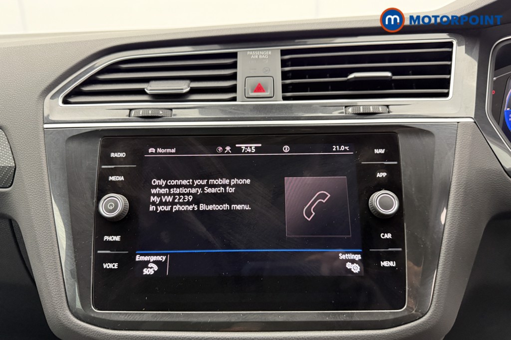 Volkswagen Tiguan R-Line Automatic Petrol SUV - Stock Number (1569247) - 8th supplementary image