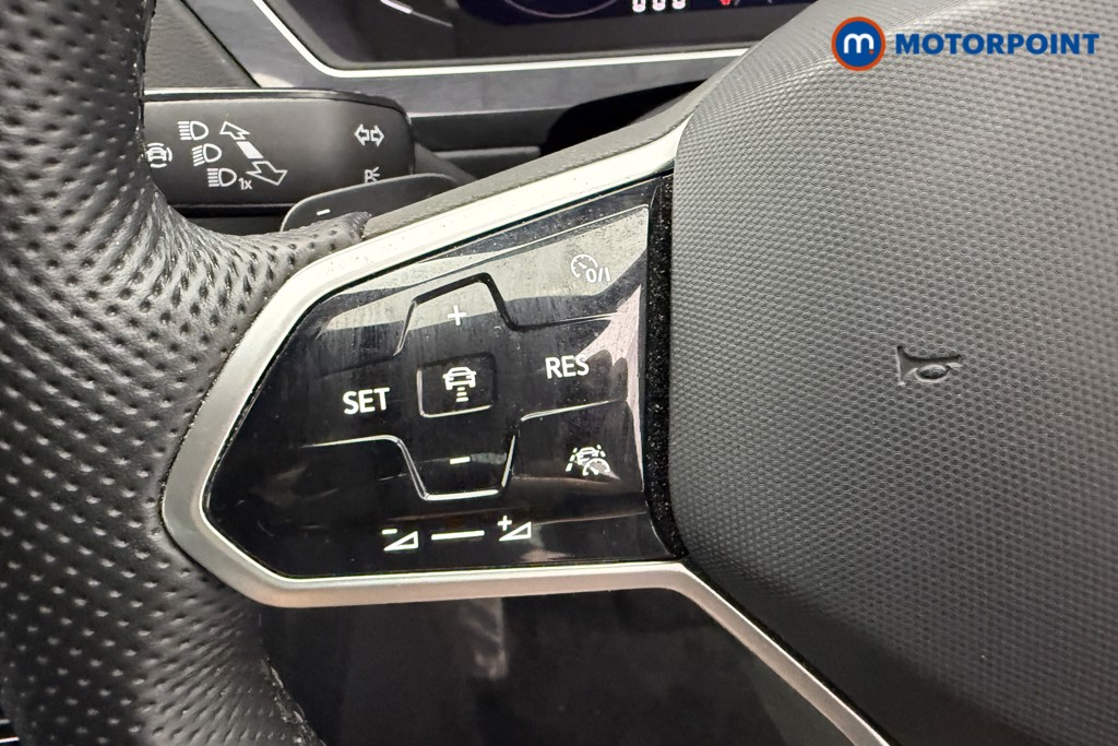 Volkswagen Tiguan R-Line Automatic Petrol SUV - Stock Number (1569247) - 14th supplementary image