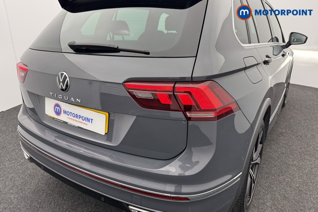 Volkswagen Tiguan R-Line Automatic Petrol SUV - Stock Number (1569247) - 27th supplementary image