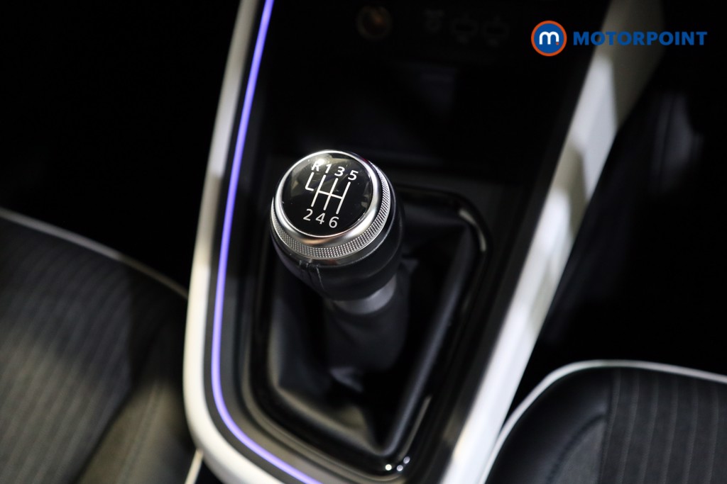 Renault Clio Techno Manual Petrol Hatchback - Stock Number (1569282) - 8th supplementary image