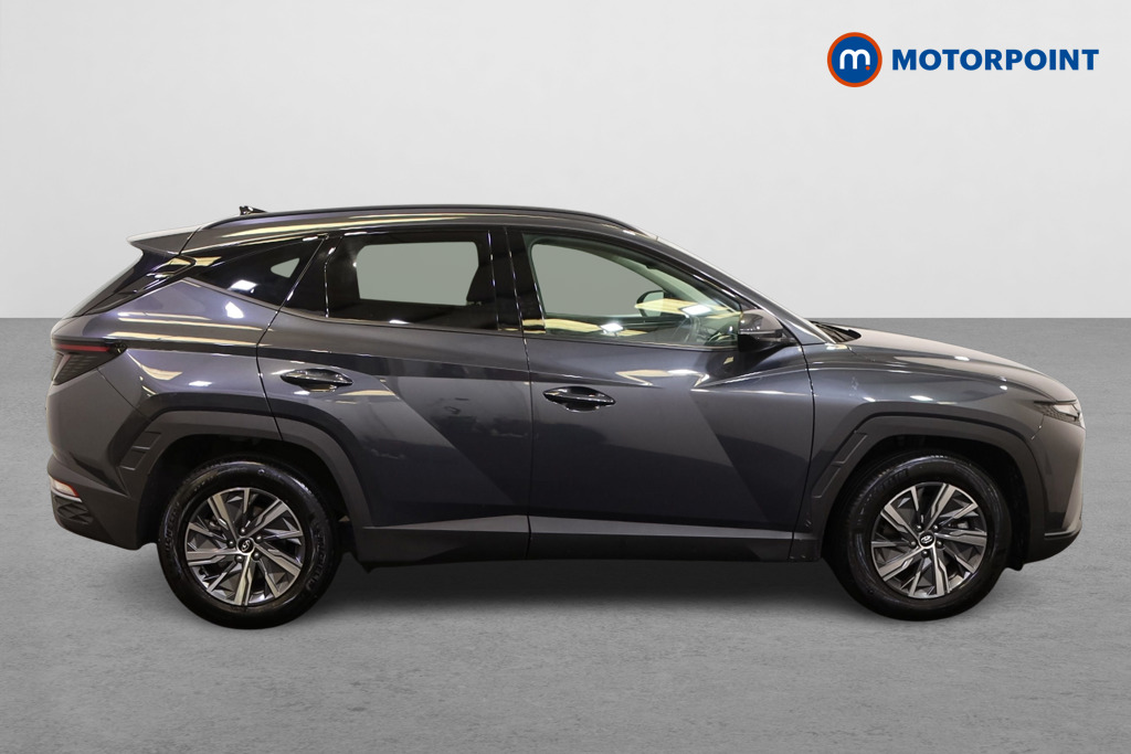 Hyundai Tucson Se Connect Manual Petrol SUV - Stock Number (1569320) - Drivers side