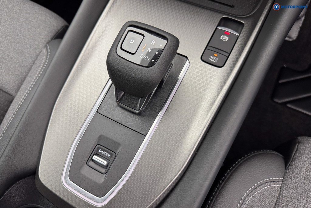 Nissan Qashqai N-Connecta Automatic Petrol SUV - Stock Number (1569455) - 15th supplementary image