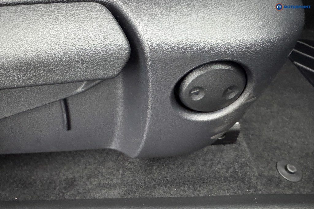 Nissan Qashqai N-Connecta Automatic Petrol SUV - Stock Number (1569455) - 22nd supplementary image