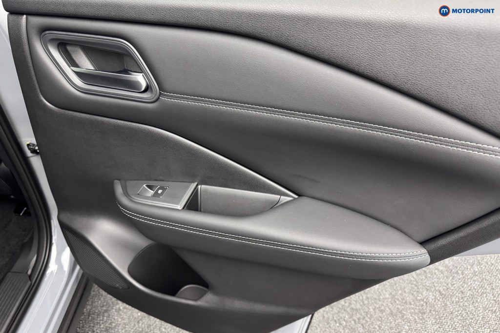 Nissan Qashqai N-Connecta Automatic Petrol SUV - Stock Number (1569455) - 26th supplementary image