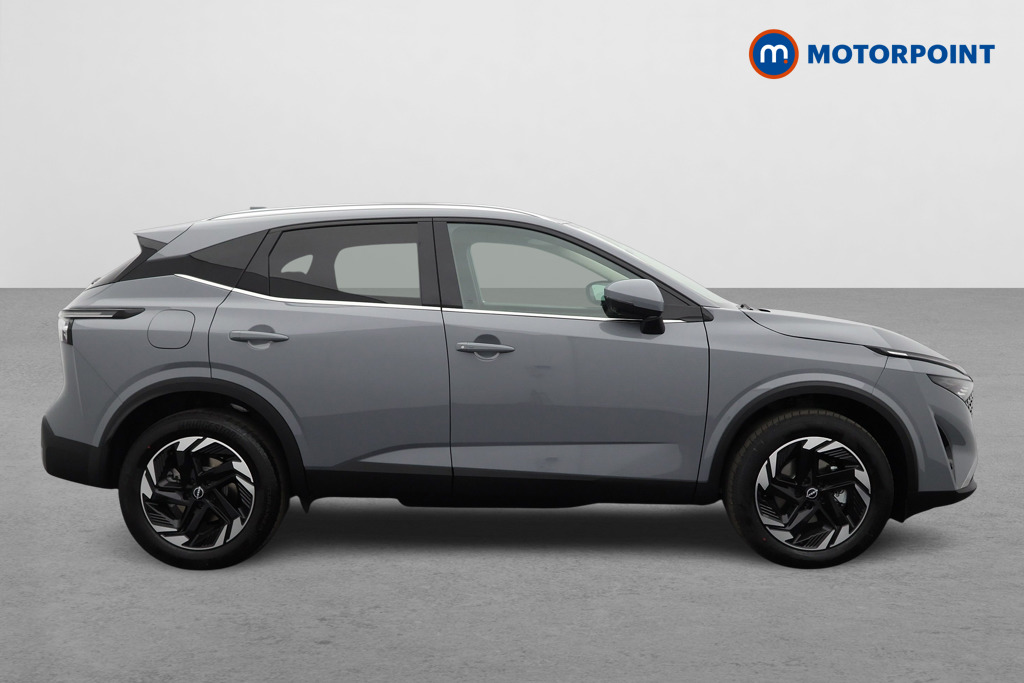 Nissan Qashqai N-Connecta Automatic Petrol SUV - Stock Number (1569455) - Drivers side