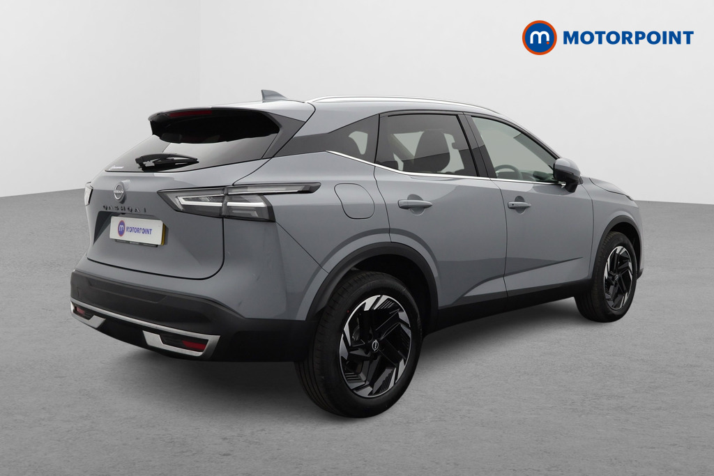 Nissan Qashqai N-Connecta Automatic Petrol SUV - Stock Number (1569455) - Drivers side rear corner
