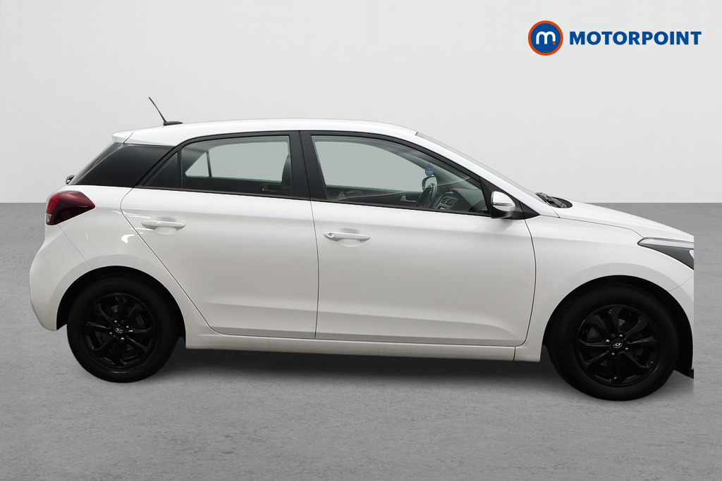 Hyundai I20 SE Manual Petrol Hatchback - Stock Number (1569494) - Drivers side