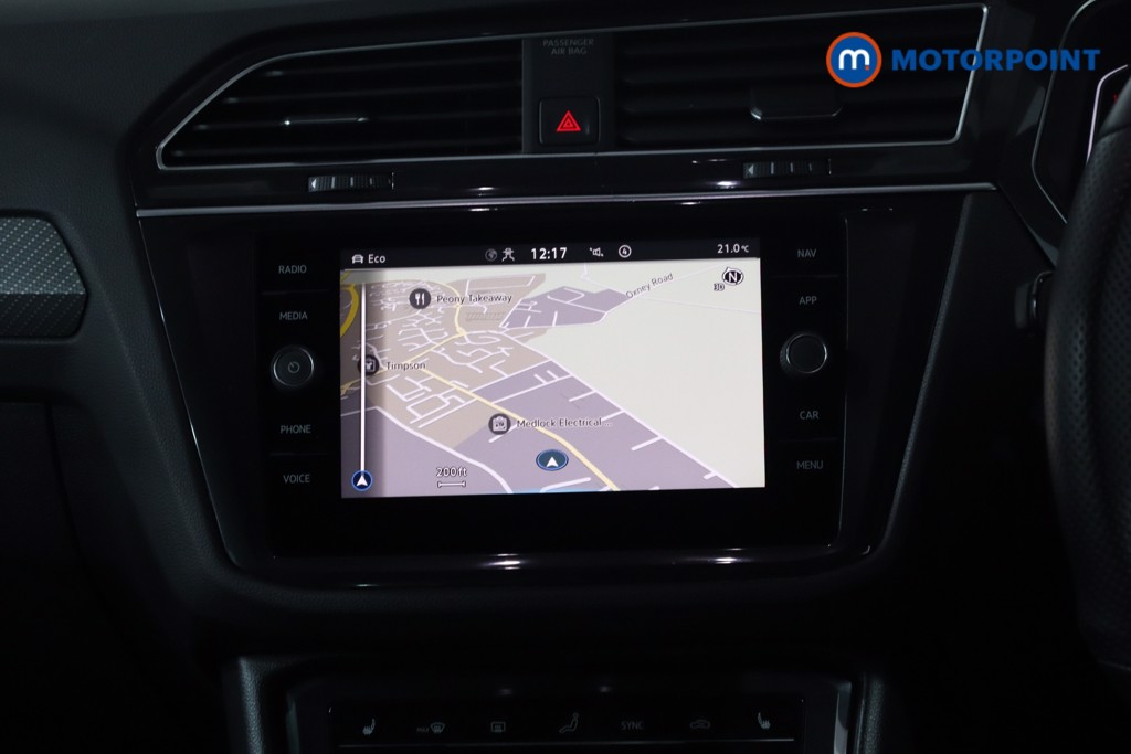 Volkswagen Tiguan R-Line Automatic Petrol SUV - Stock Number (1569538) - 2nd supplementary image