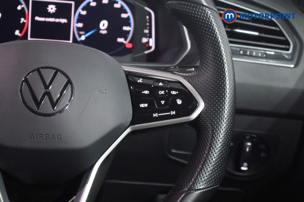 Volkswagen Tiguan R-Line Automatic Petrol SUV - Stock Number (1569538) - 8th supplementary image