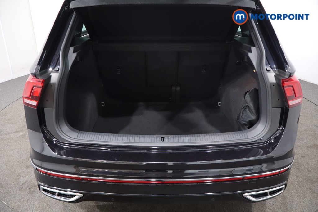 Volkswagen Tiguan R-Line Automatic Petrol SUV - Stock Number (1569538) - 32nd supplementary image
