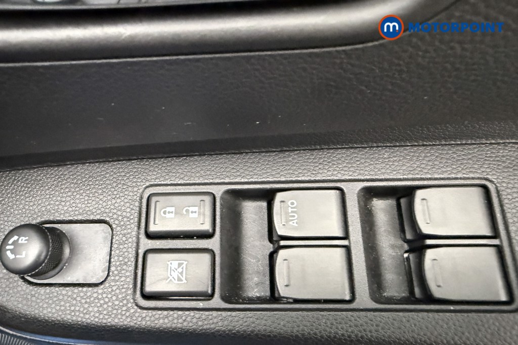 Suzuki Ignis SZ5 Automatic Petrol-Electric Hybrid SUV - Stock Number (1569547) - 18th supplementary image
