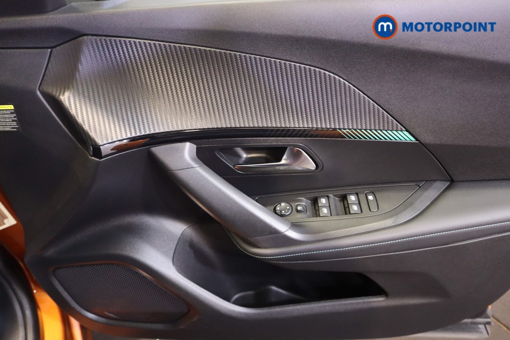 Peugeot 2008 Allure Premium Manual Petrol SUV - Stock Number (1569653) - 7th supplementary image