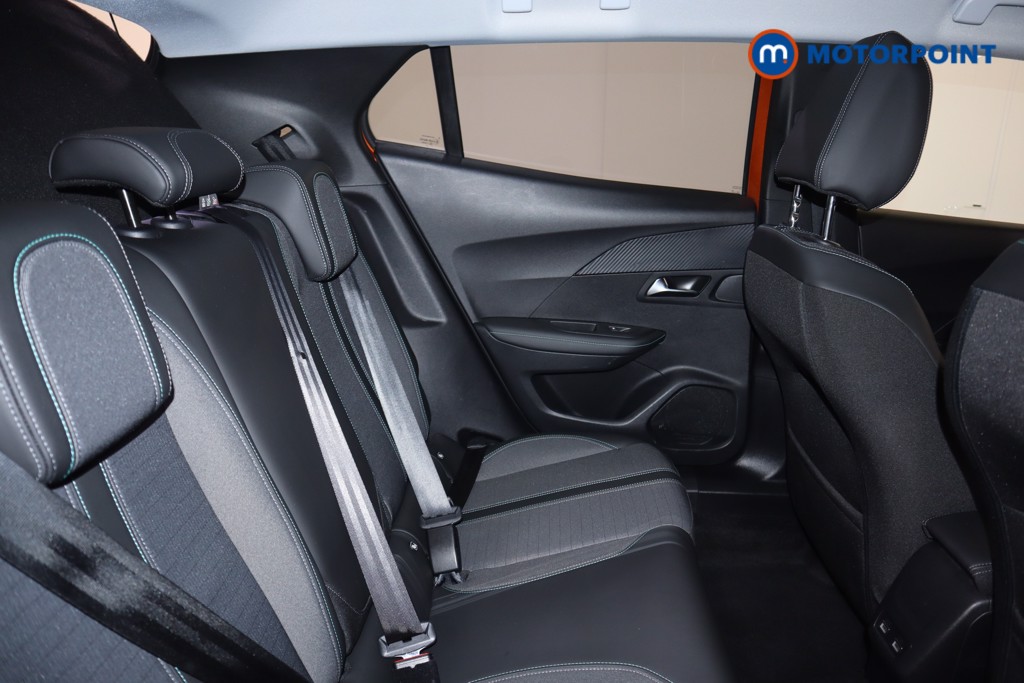 Peugeot 2008 Allure Premium Manual Petrol SUV - Stock Number (1569653) - 14th supplementary image