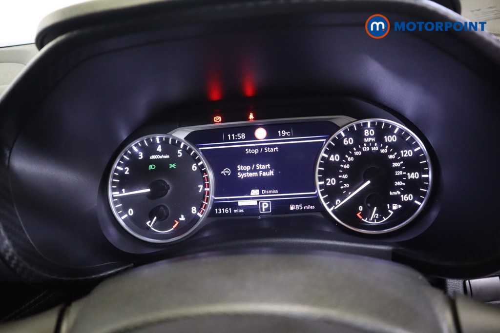Nissan Juke N-Connecta Automatic Petrol SUV - Stock Number (1569831) - 4th supplementary image