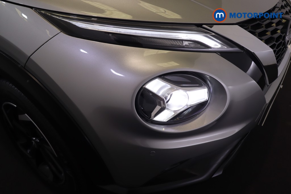 Nissan Juke N-Connecta Automatic Petrol SUV - Stock Number (1569831) - 19th supplementary image
