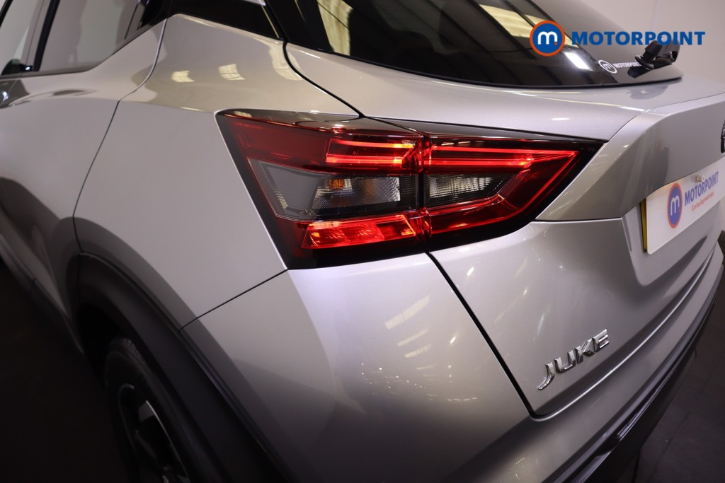 Nissan Juke N-Connecta Automatic Petrol SUV - Stock Number (1569831) - 22nd supplementary image