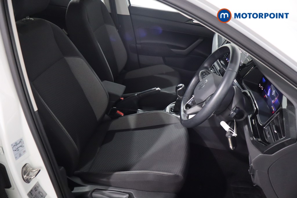 Volkswagen Polo Life Manual Petrol Hatchback - Stock Number (1569987) - 4th supplementary image
