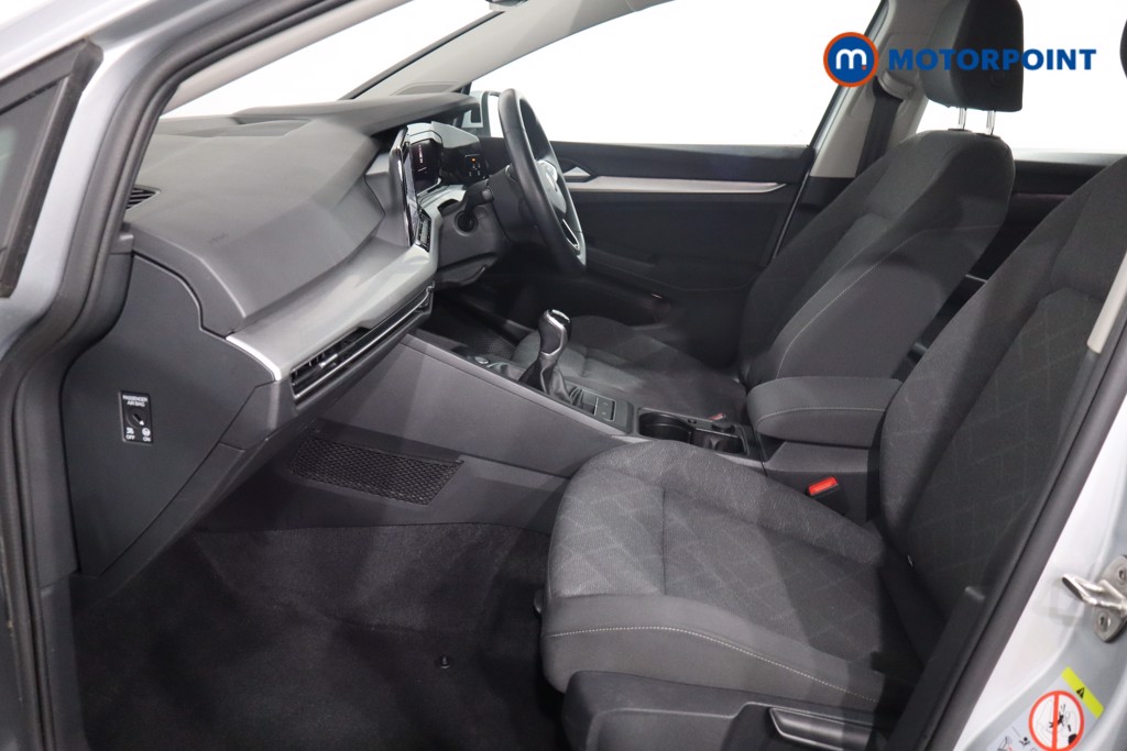 Volkswagen Golf Life Manual Petrol Hatchback - Stock Number (1569989) - 4th supplementary image