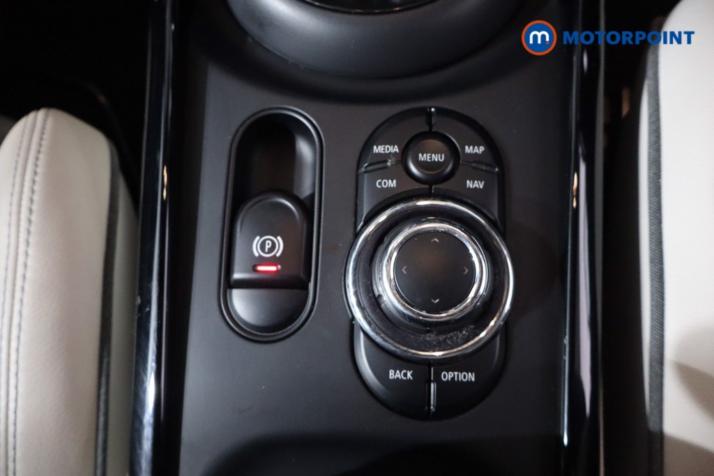 Mini Clubman John Cooper Works Automatic Petrol Estate - Stock Number (1569998) - 21st supplementary image