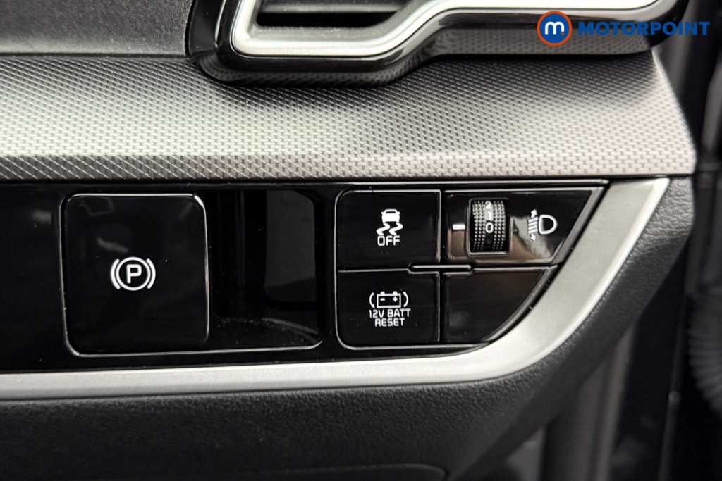 KIA Sportage 3 Automatic Petrol-Electric Hybrid SUV - Stock Number (1570136) - 17th supplementary image