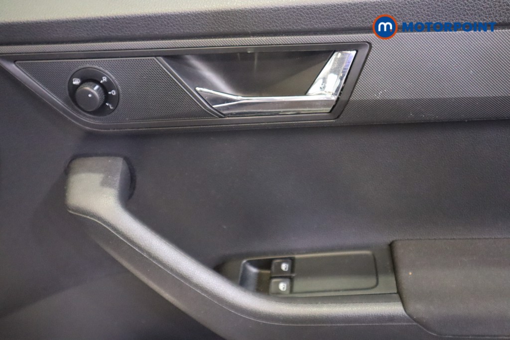 Skoda Fabia Colour Edition Manual Petrol Hatchback - Stock Number (1570238) - 8th supplementary image