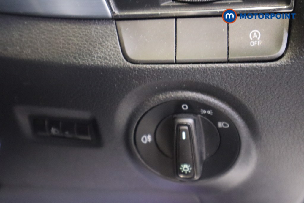Skoda Fabia Colour Edition Manual Petrol Hatchback - Stock Number (1570238) - 11th supplementary image